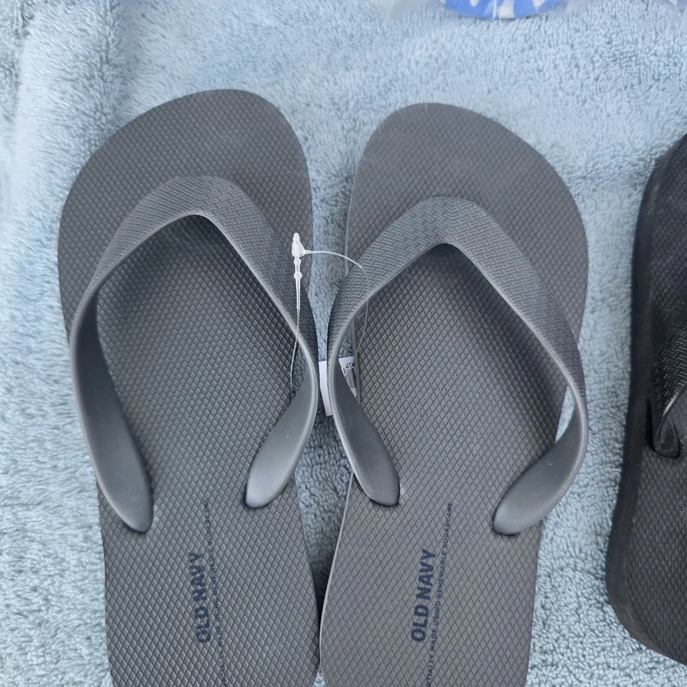 Old Navy 3 Pairs, Blue Shark-Print, BLK, Gray, Kids Flip Flops